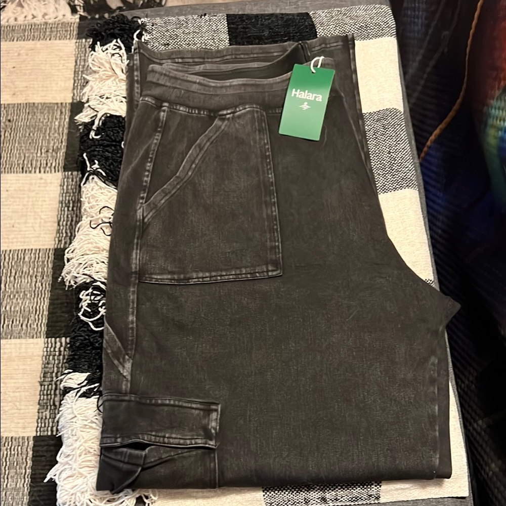 Halara Black Denim Cargo Pants 2XL